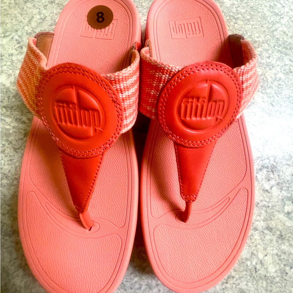 Brand new women’s fitflops
